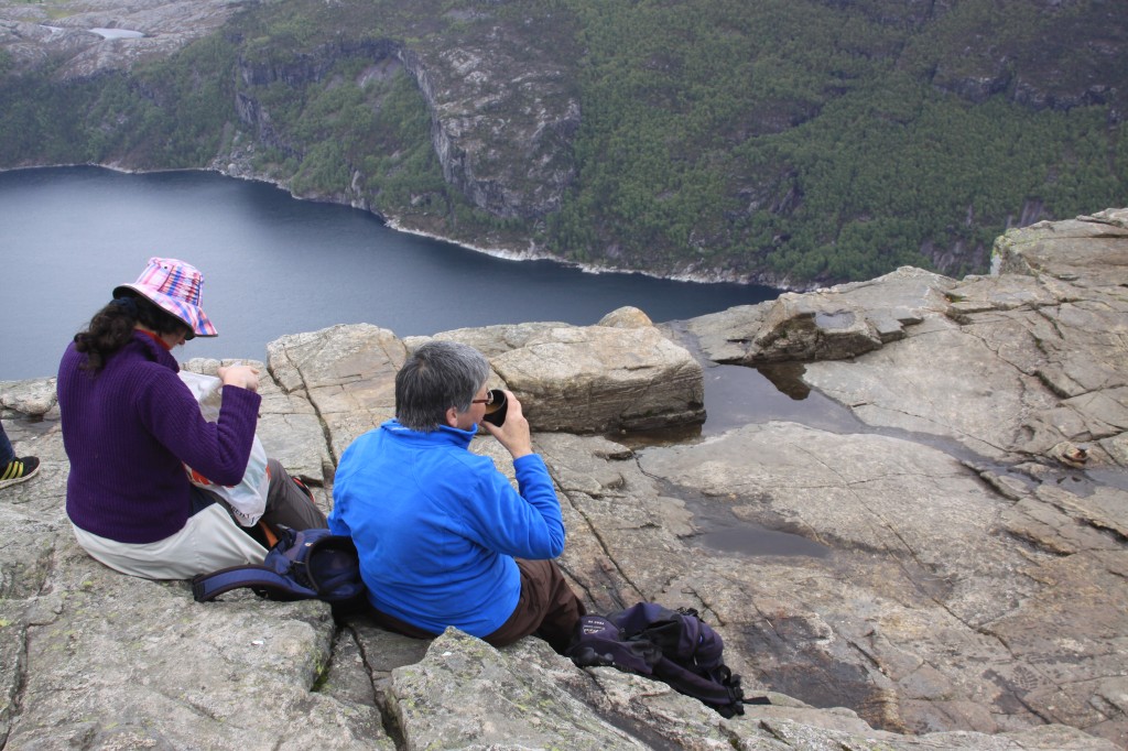 picnic on Preikestolen